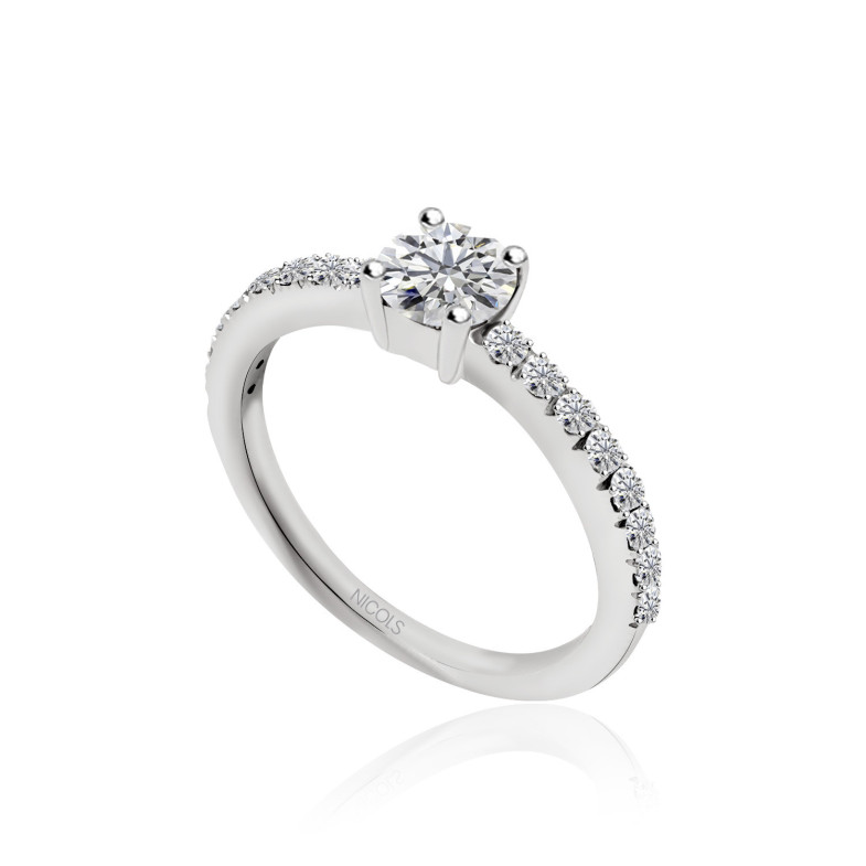 Anel de noivado Dafne em ouro branco (18Kt) com diamante 0.30-1.00ct