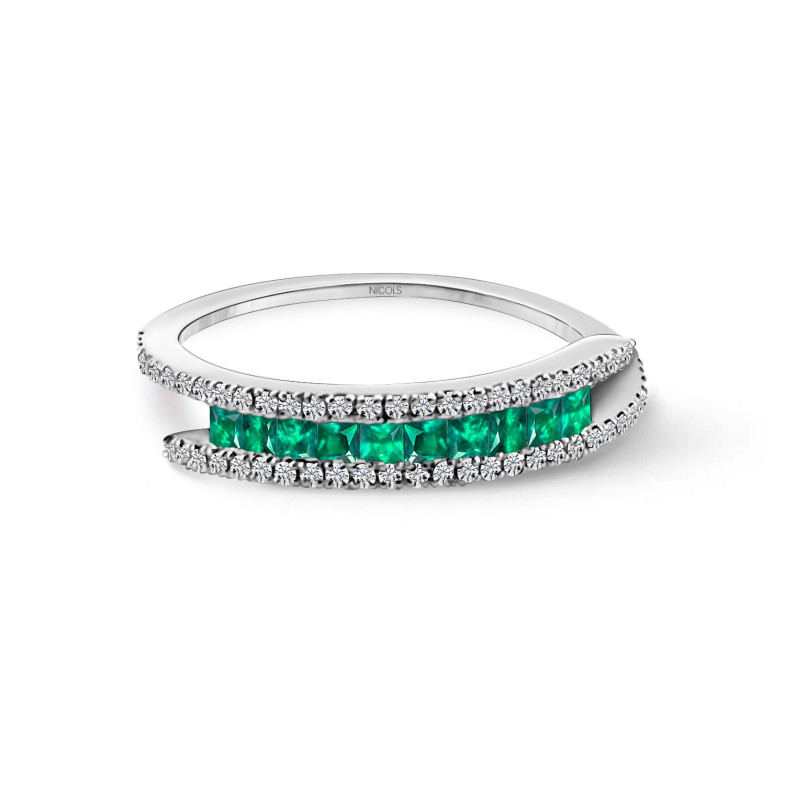Anello smeraldo e lucente Amelia 0.33 14710401013